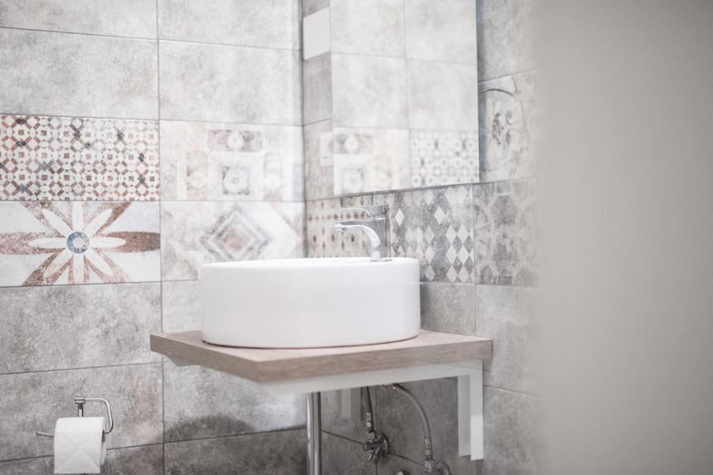 רומא Shabby Apartment @Trastevere מראה חיצוני תמונה